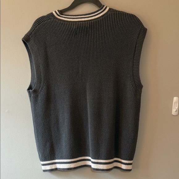 Original Use Charcoal V-Neck Sweater Vest Size L - Picture 4 of 5